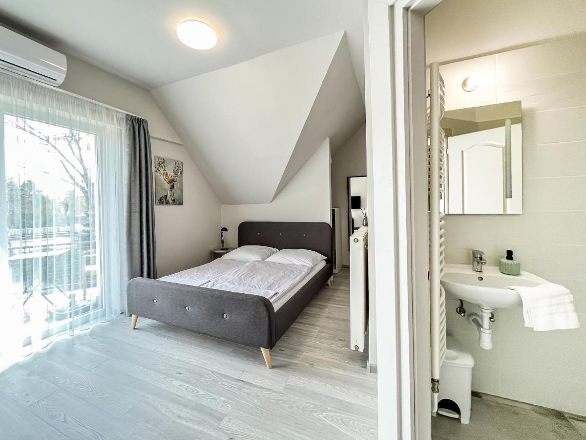 Villa 21 Boutique Rooms บาลาโตนัลมาดี ภายนอก รูปภาพ